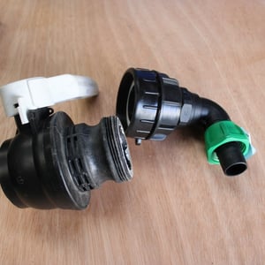 BSP63 IBC CAP + 25mm x 90o HOSE END for CAM LOCK VALVES