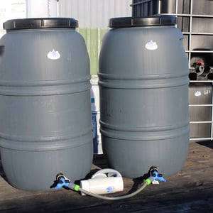 WATER BUTT LIGHT GREY TWO DRUM 440 LITRE WITH SCREW LIDS with DIVERTER