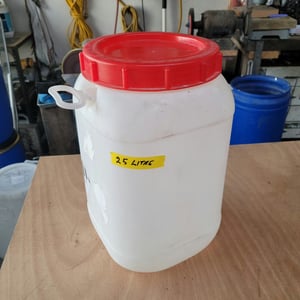 DRUM 25 LITRE WHITE NATURAL HDPE PLASTIC WITH SCREW LID.
