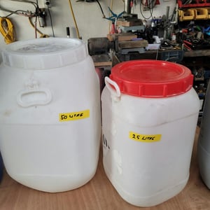 50L 25L WHITE