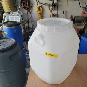 50 LITRE WHITE NATURAL HDPE DRUM. SCREW LID. NOT FOOD GRADE * NO STOCK**