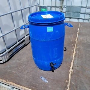 50 LITRE BLUE DRUM. SCREW LID. WITH WATER BUTT TAP. FOOD GRADE.