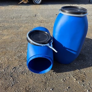 DRUM BLUE 125 LITRE PLASTIC WITH LID AND CLAMP (NOT FOOD GRADE)