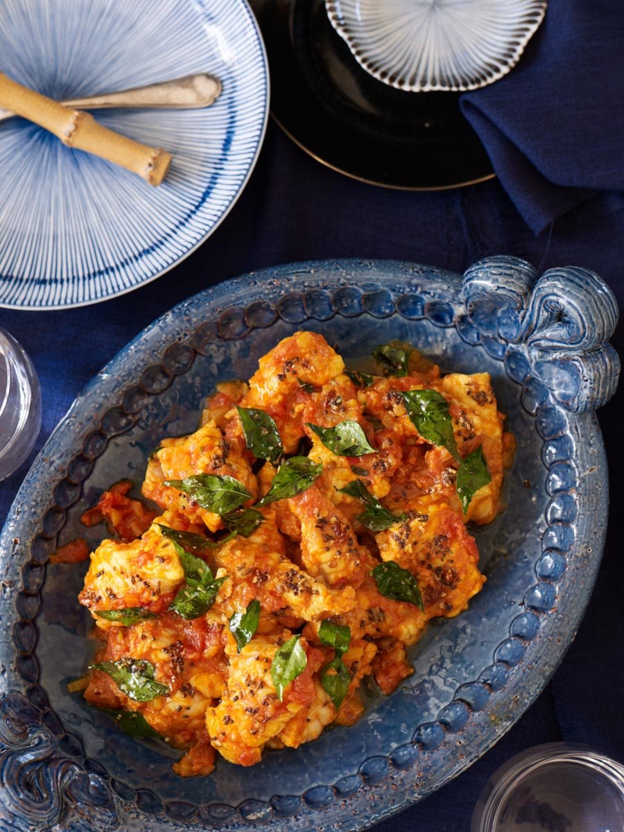 Spicy fish with curry leaves