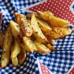 Oven-baked smoked paprika fries