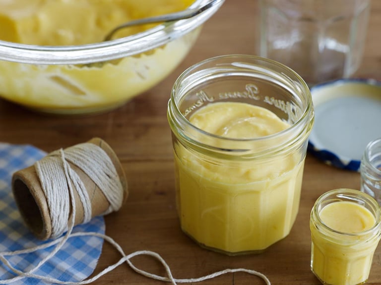 Quick lemon curd