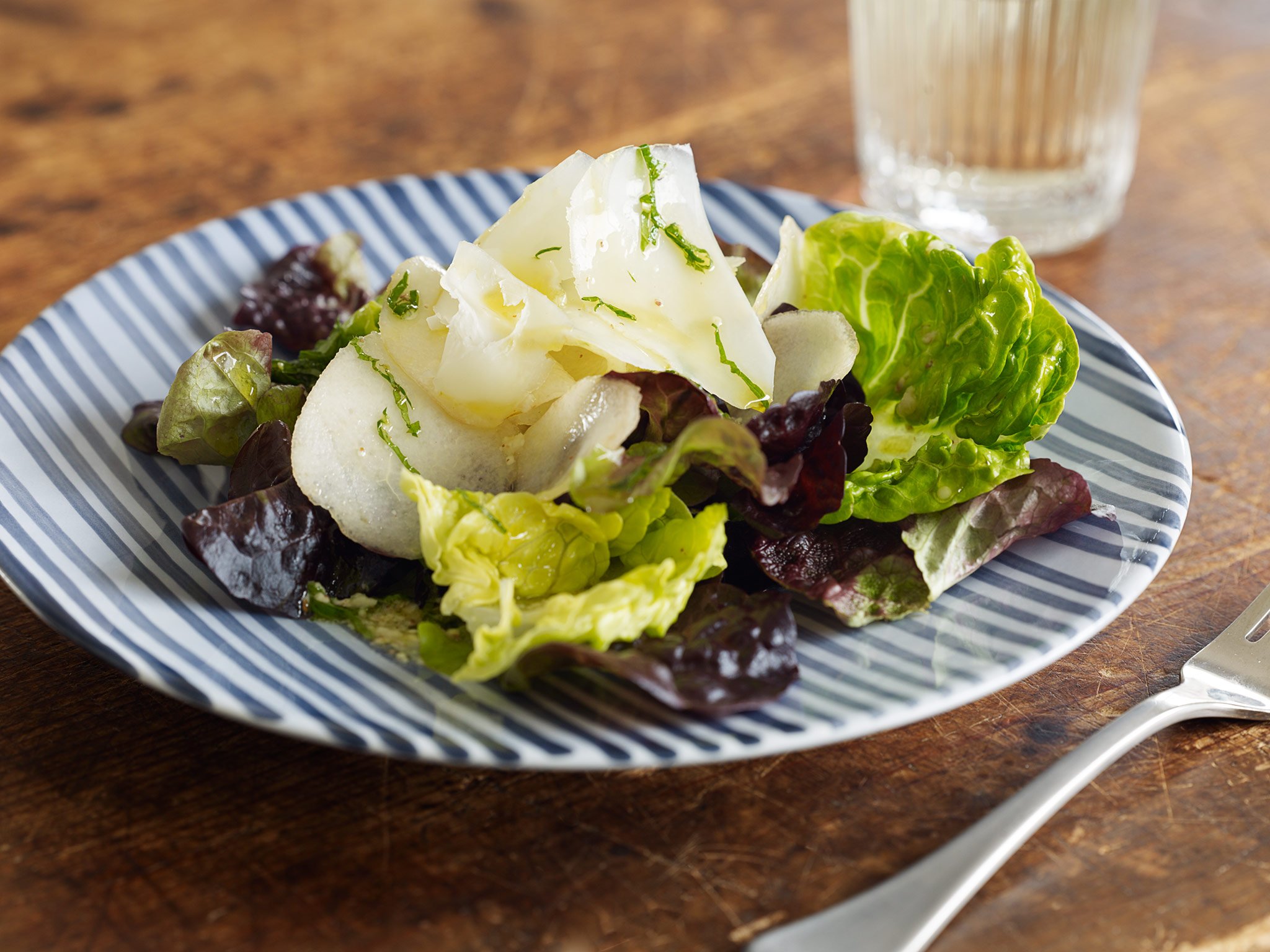 Pear & pecorino salad