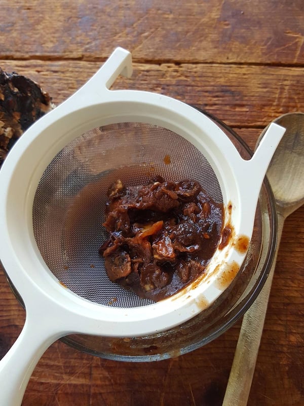 Sieving tamarind