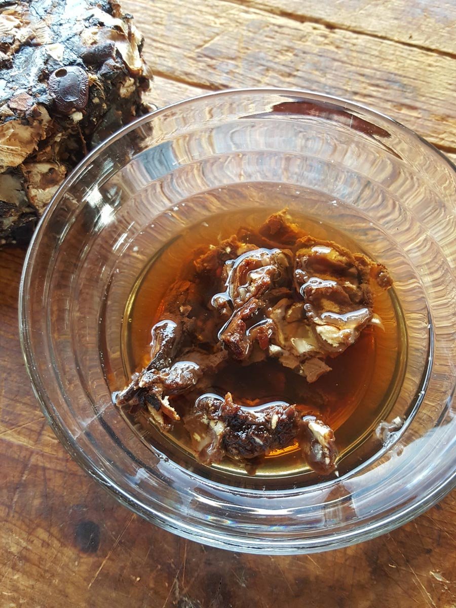 Soaking tamarind