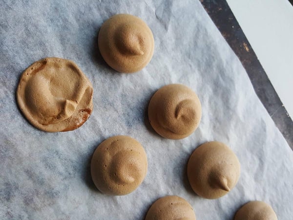 Deflated wanna-be meringue