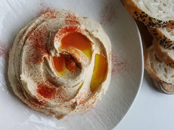 Hummus & smoked paprika