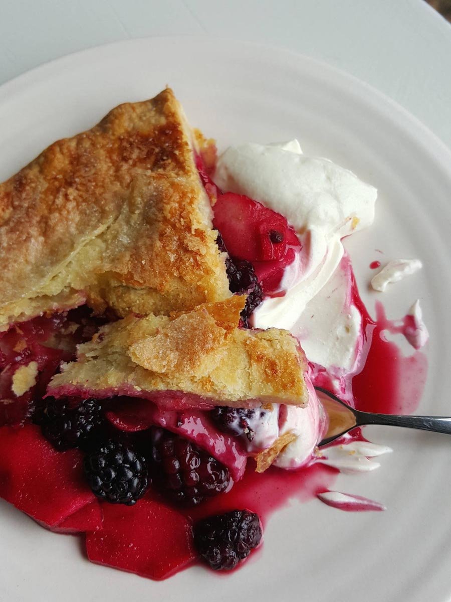 Blackberry & apple pie slice