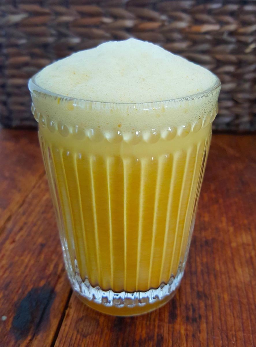 Almond milk with turmeric