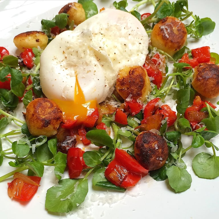 Breakfast eggs with magic balls