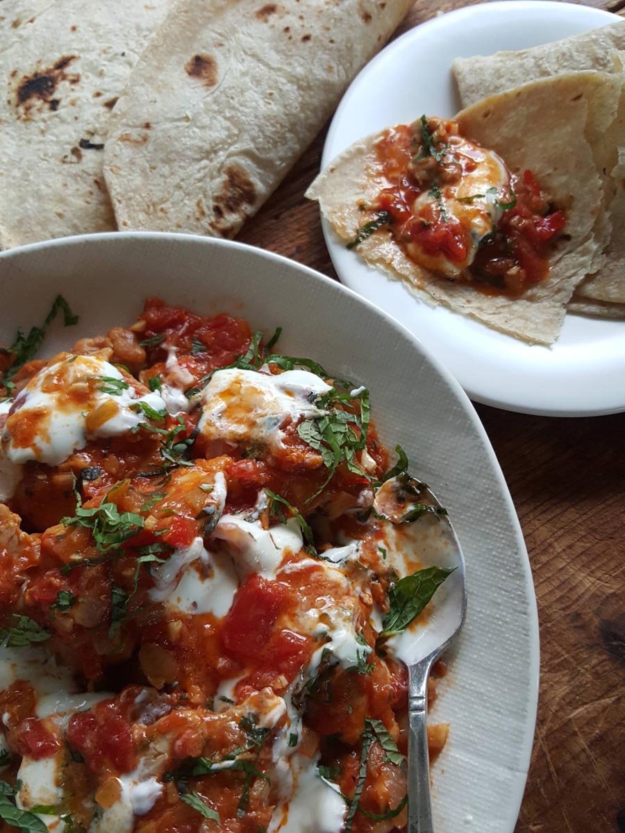Chicken curry on roti