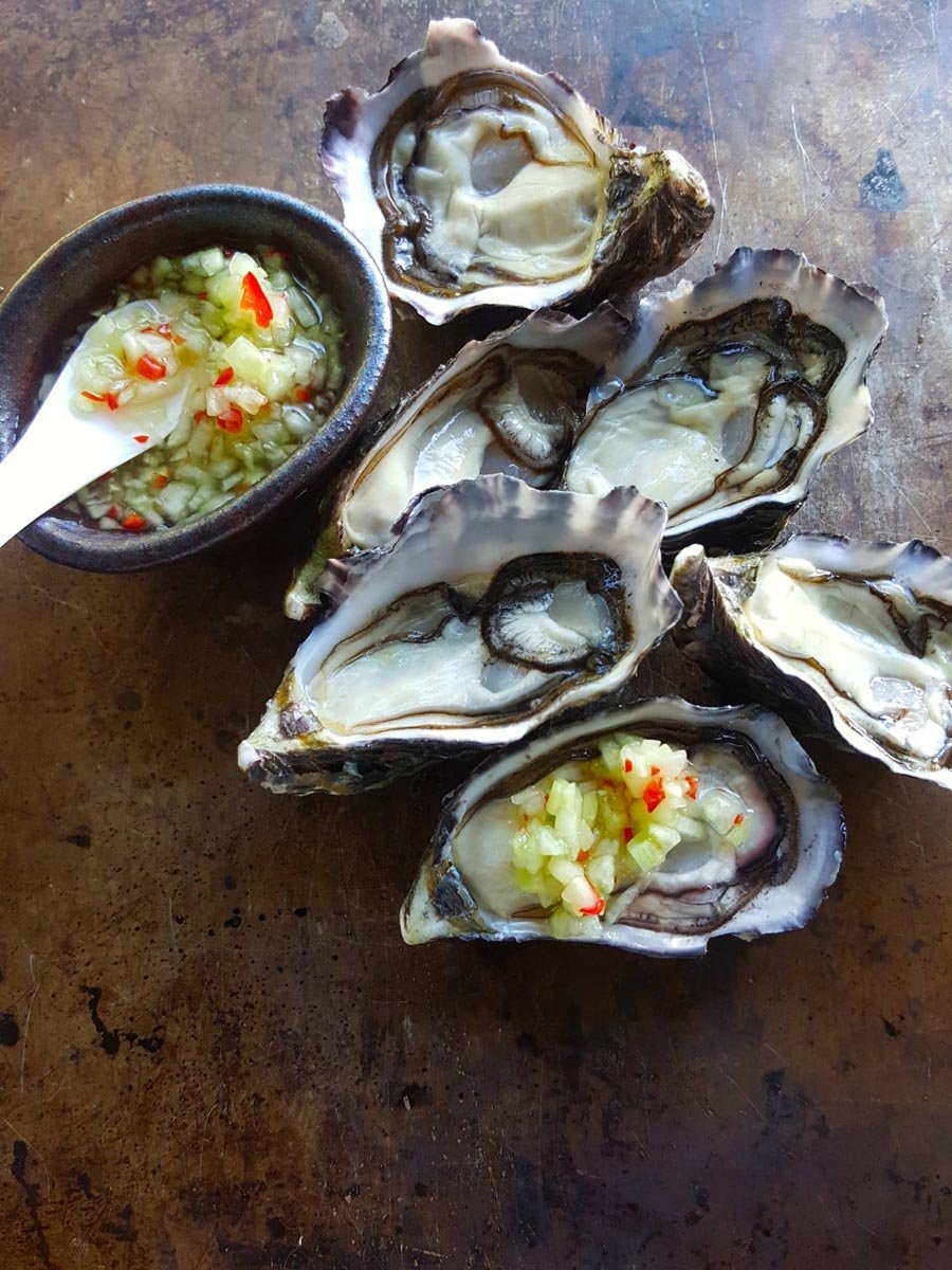 Oysters with pickled cucumber