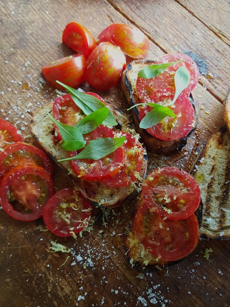 Green tomato & white peach salad