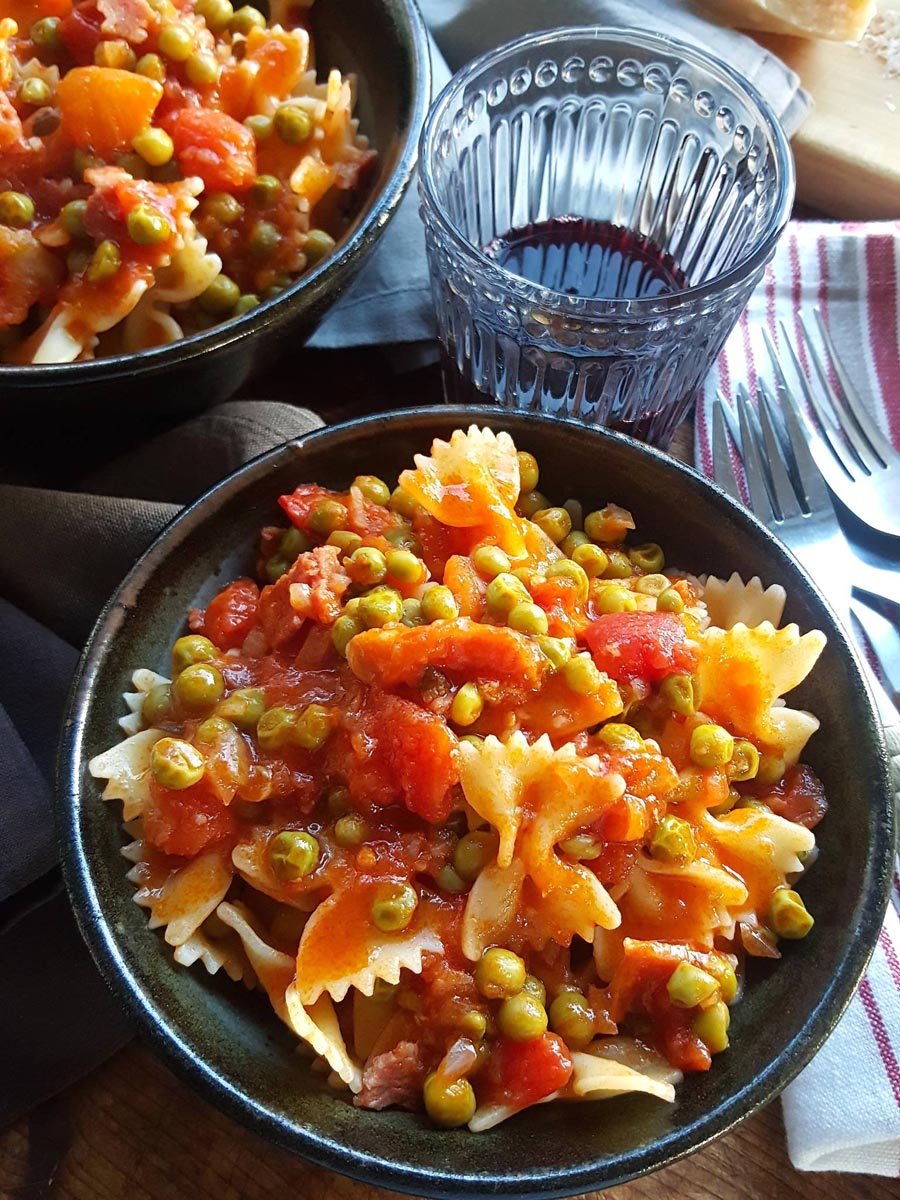 Farfalle wih peas