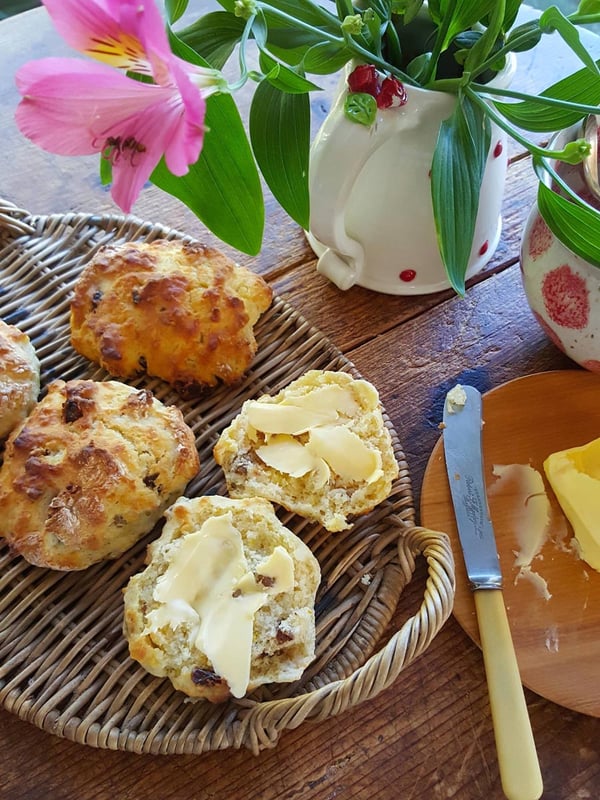 Buttermilk & date scones 5