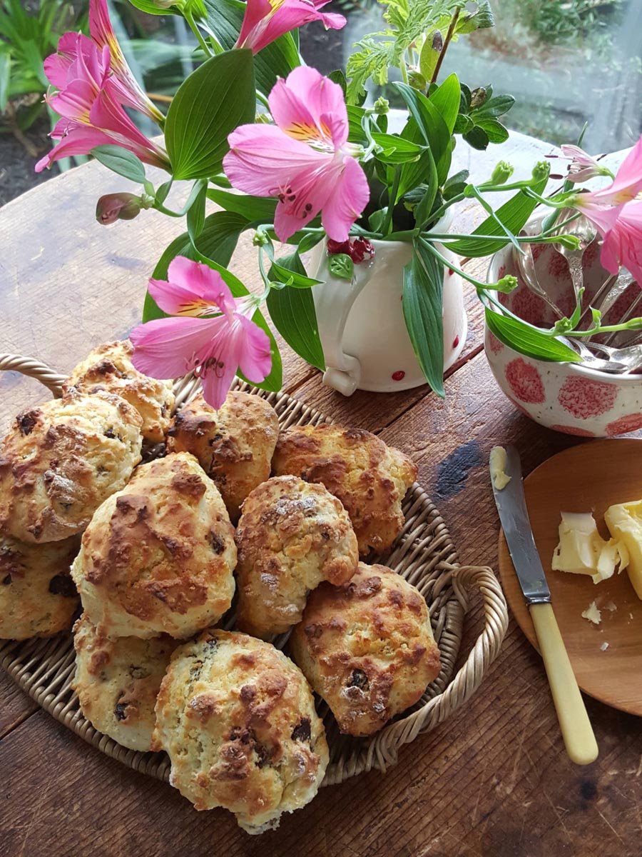 Buttermilk date scones 4