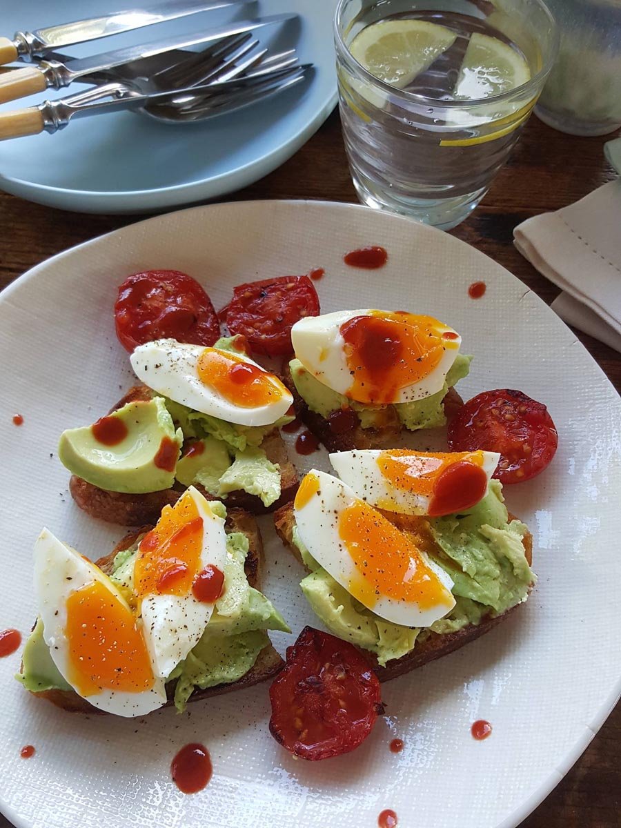 Eggs 'n Avo