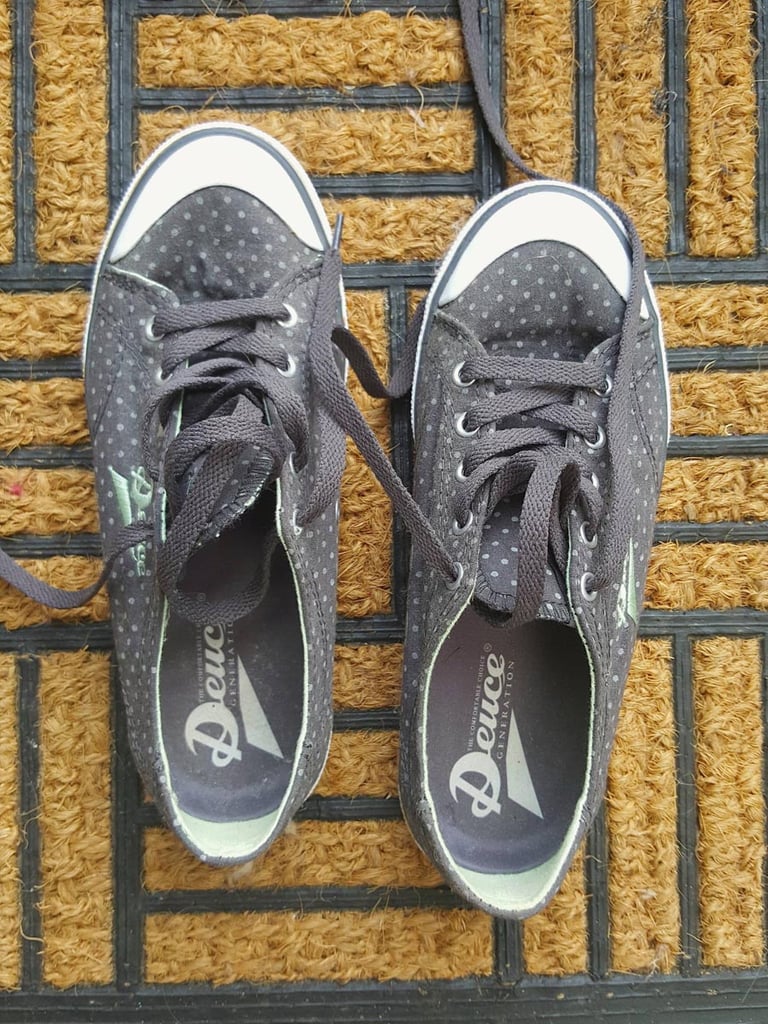 Sandshoes