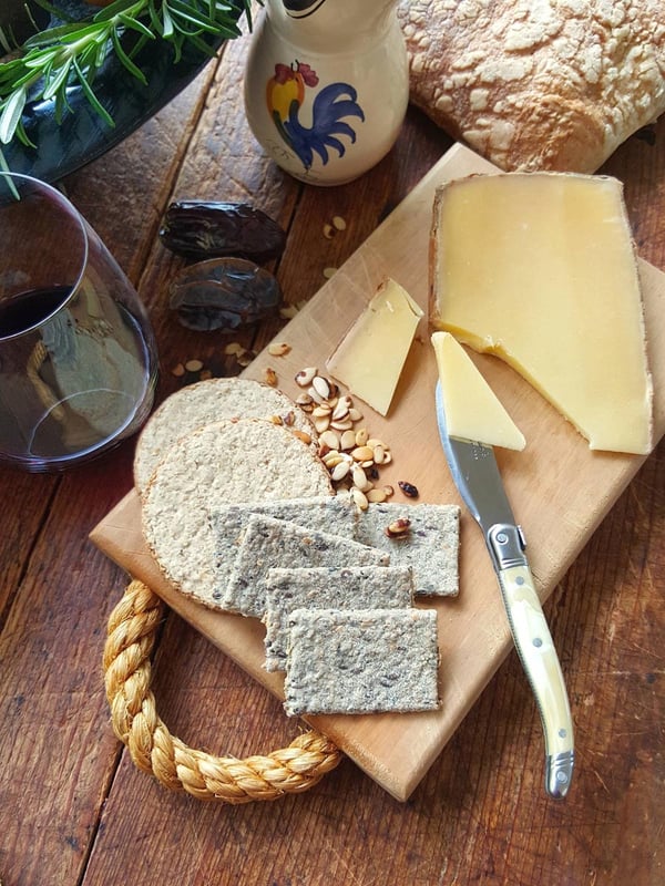 Cheese & crackers 1