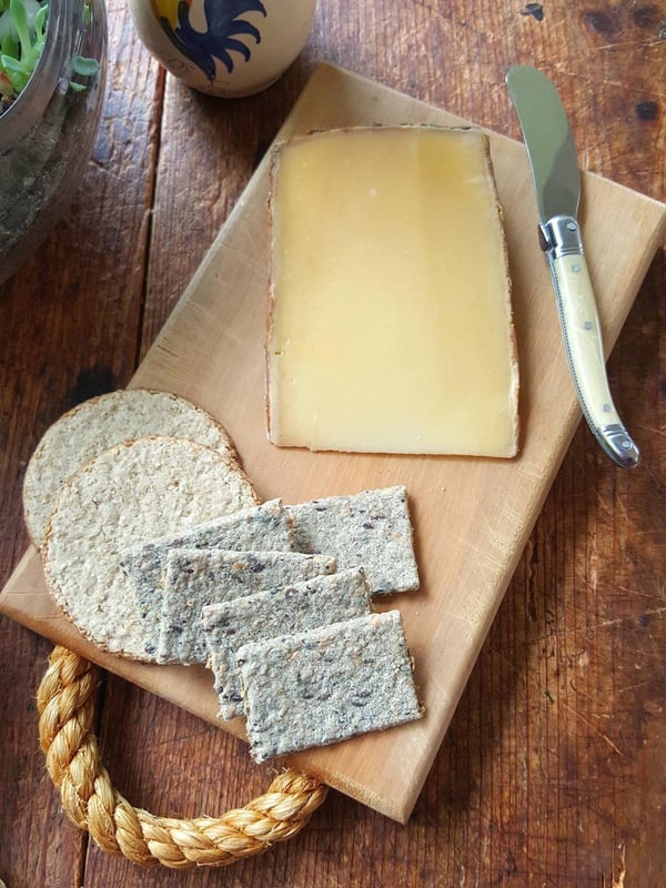 Cheese & crackers