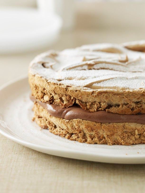 Brown Sugar Meringue with Chocolate Cream