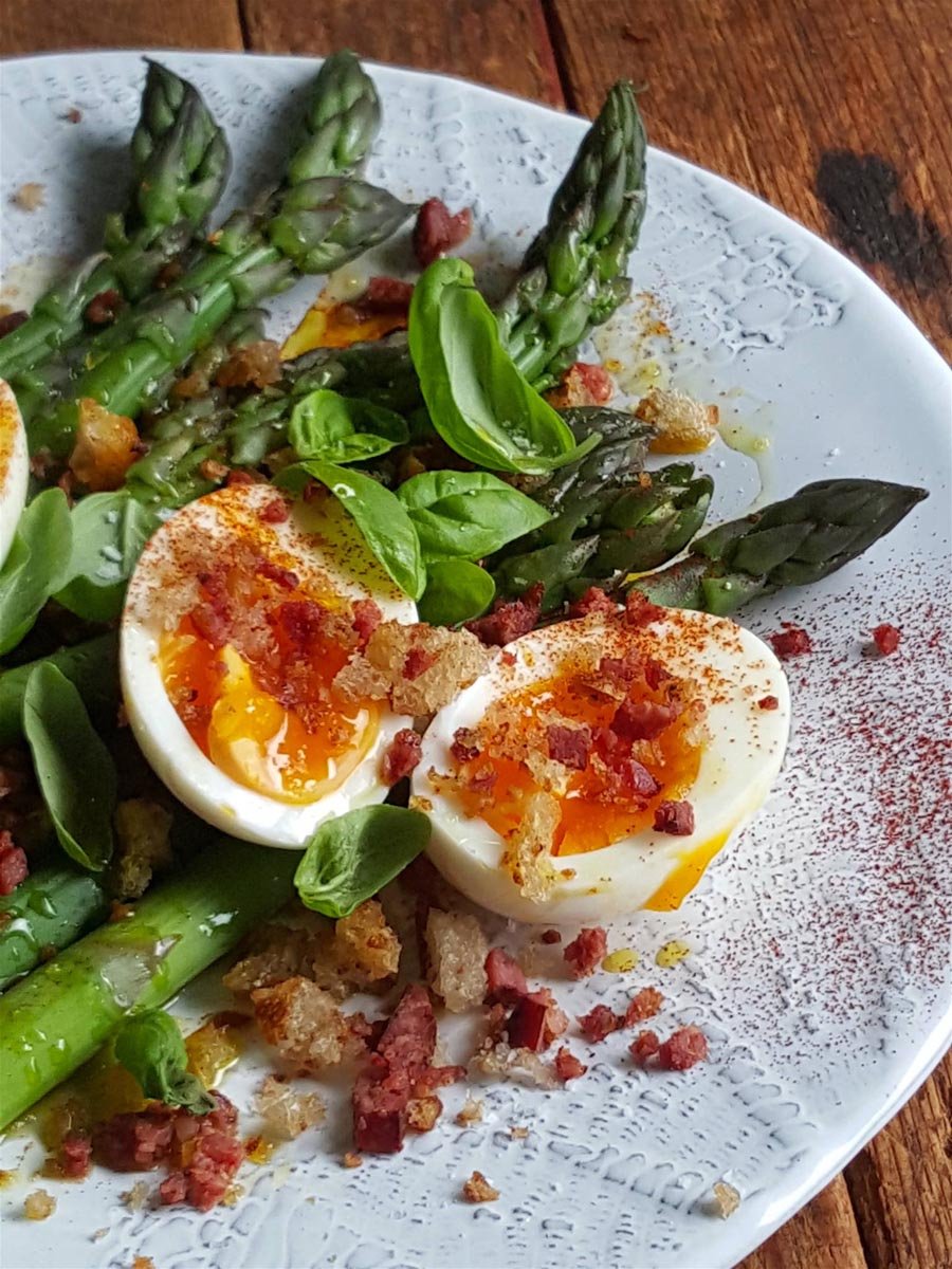 Asparagus with Eggs & Chorizo Crumb 1