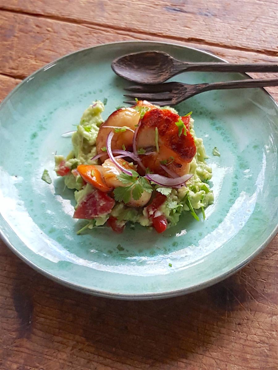 Char-grilled Scallops with Guacamole