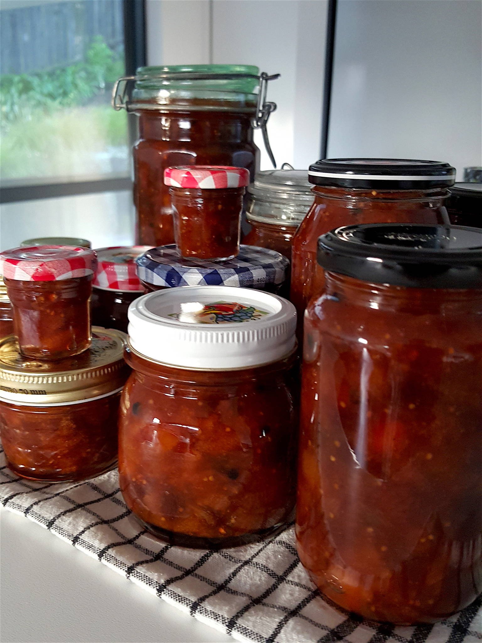 Feijoa chutney