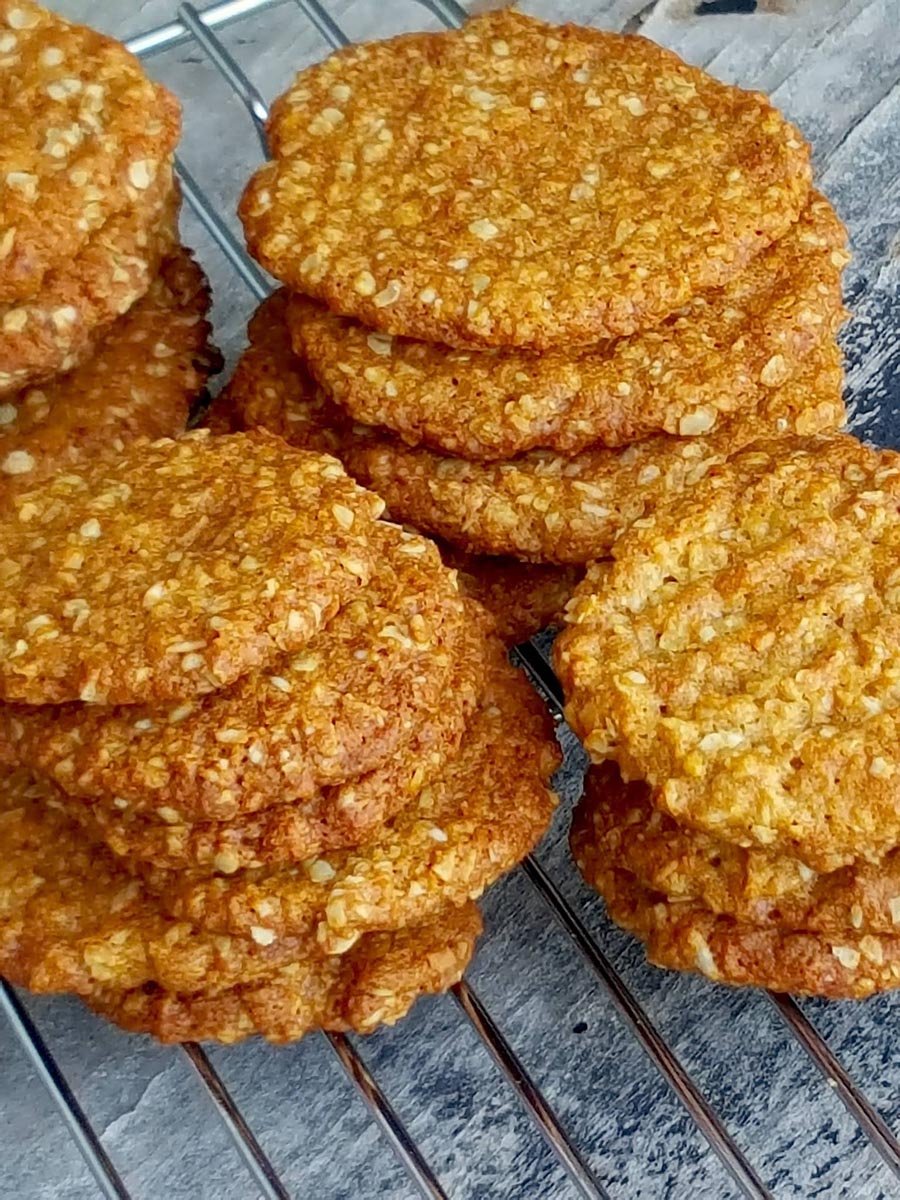 Anzac Biscuits - coconutty treats!