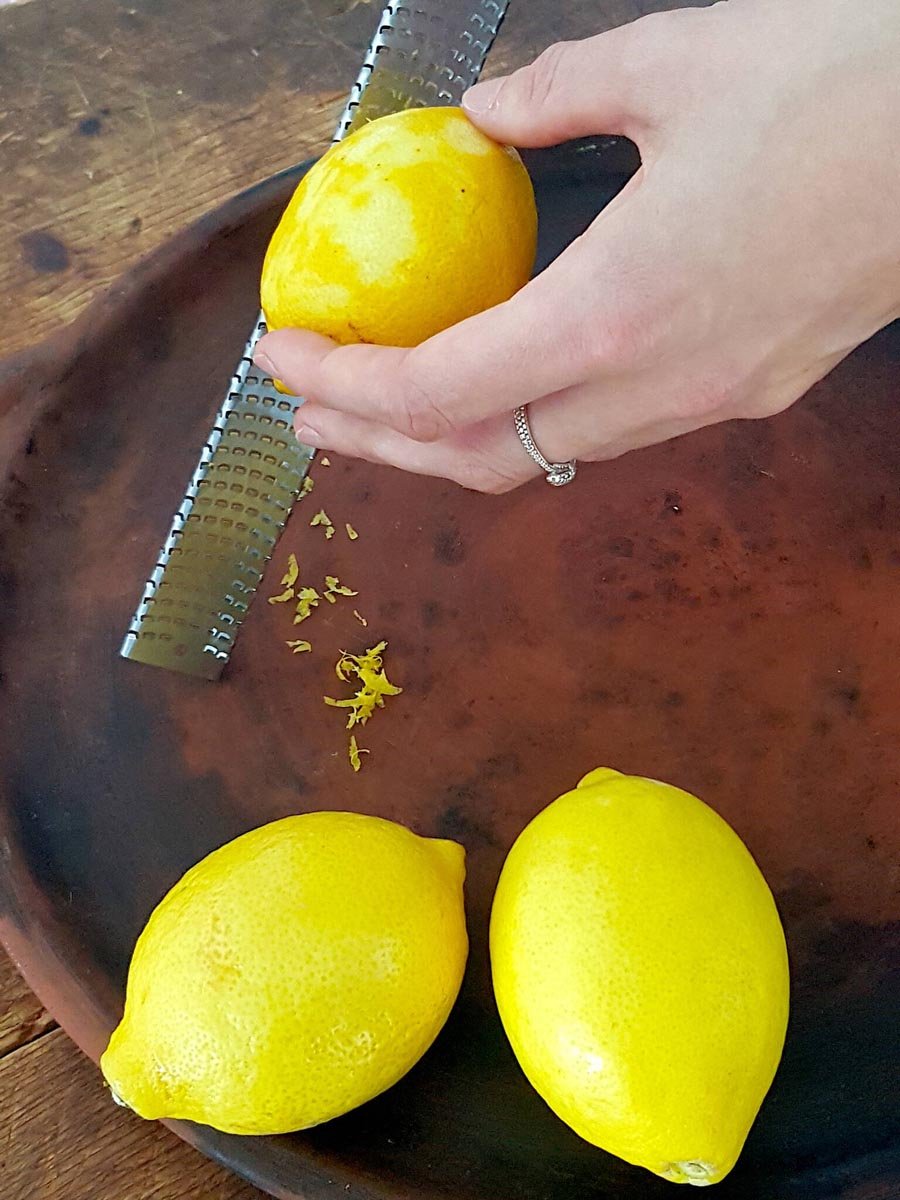Lemon Olive Oil Semolina Cake
