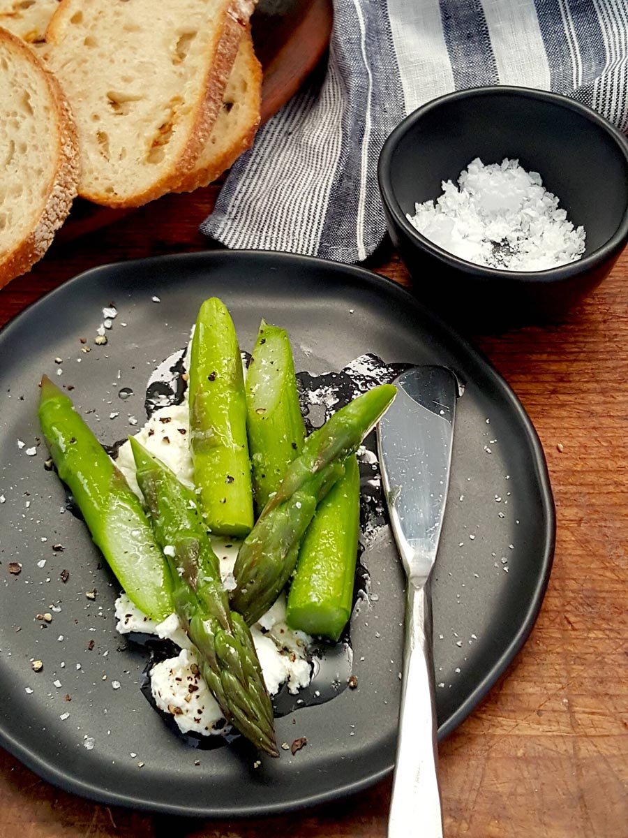 Drunken nanny Lemony Lush Goat's cheese