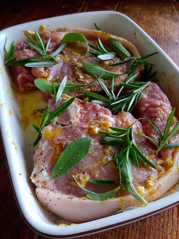 Barbnecued pork chops with mustard and sage