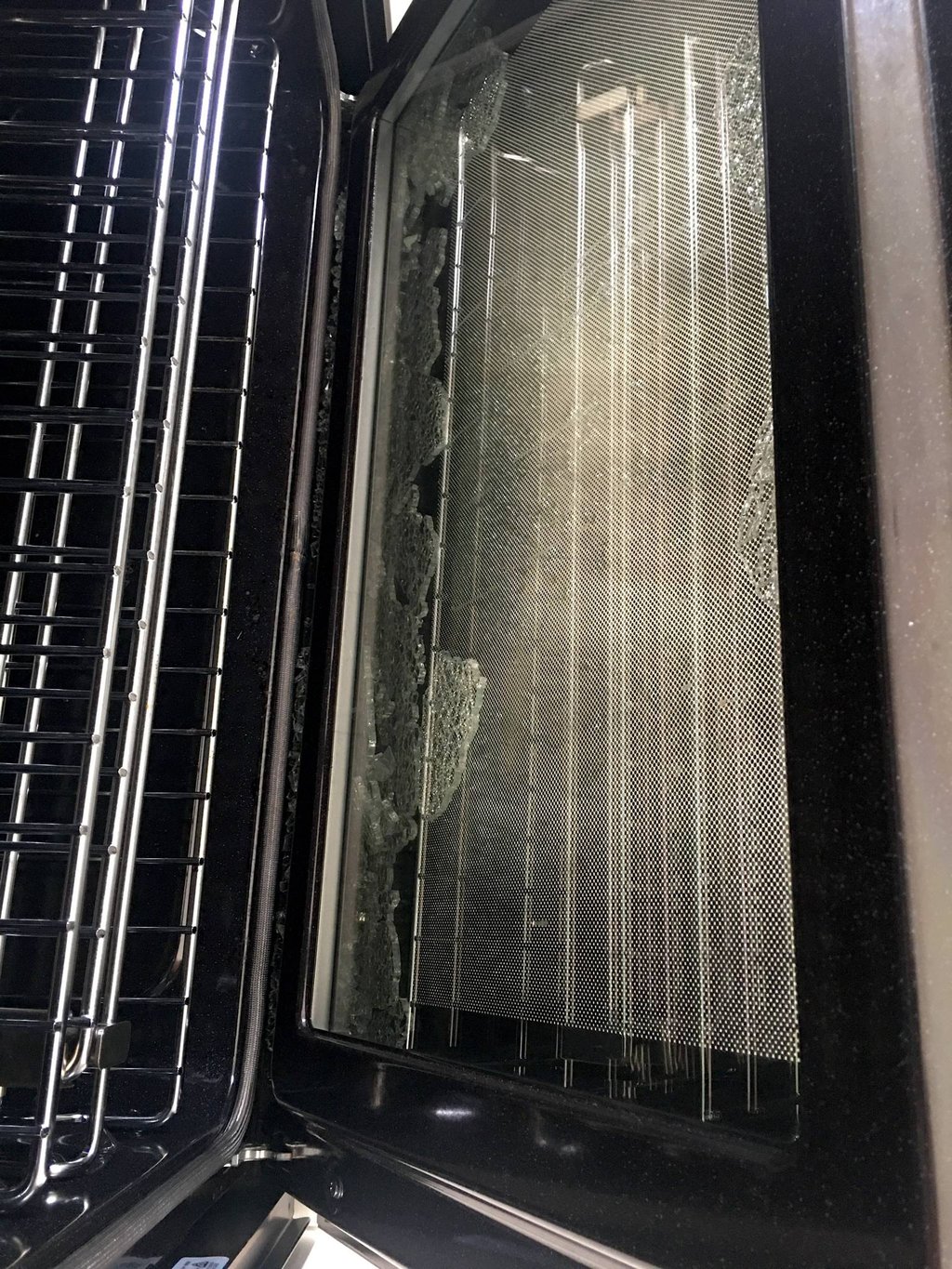 Can an oven door explode?