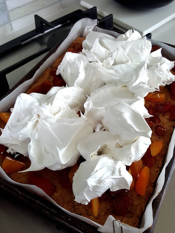 Apricot Meringue Slice