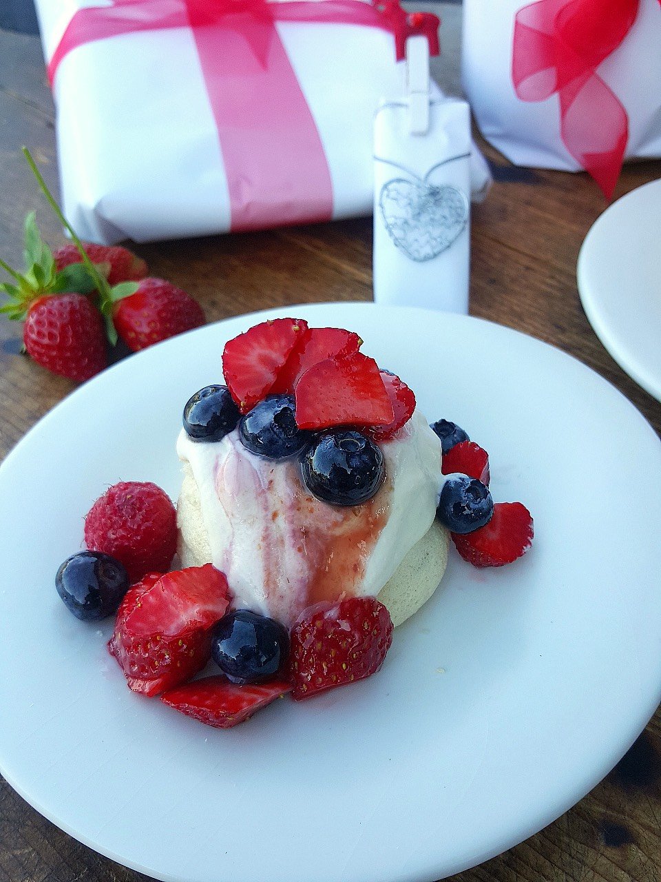 Meringue Nests with Berries