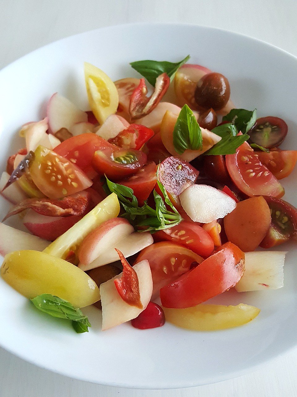 White Peach & Tomato Salad