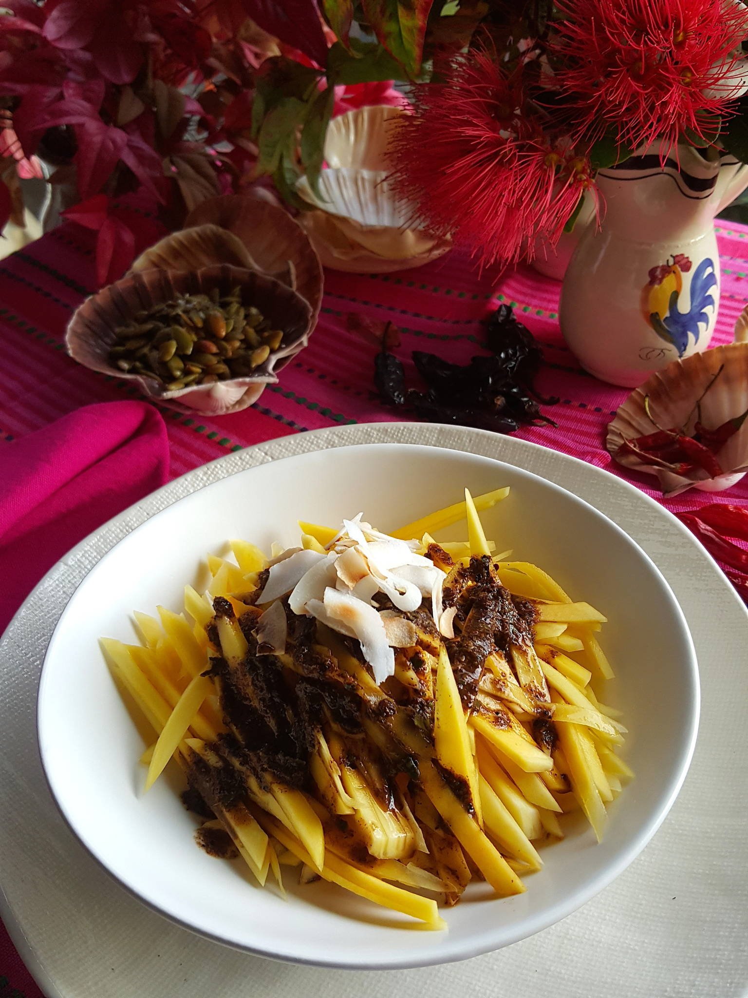 Mango salad with chipotle salsa