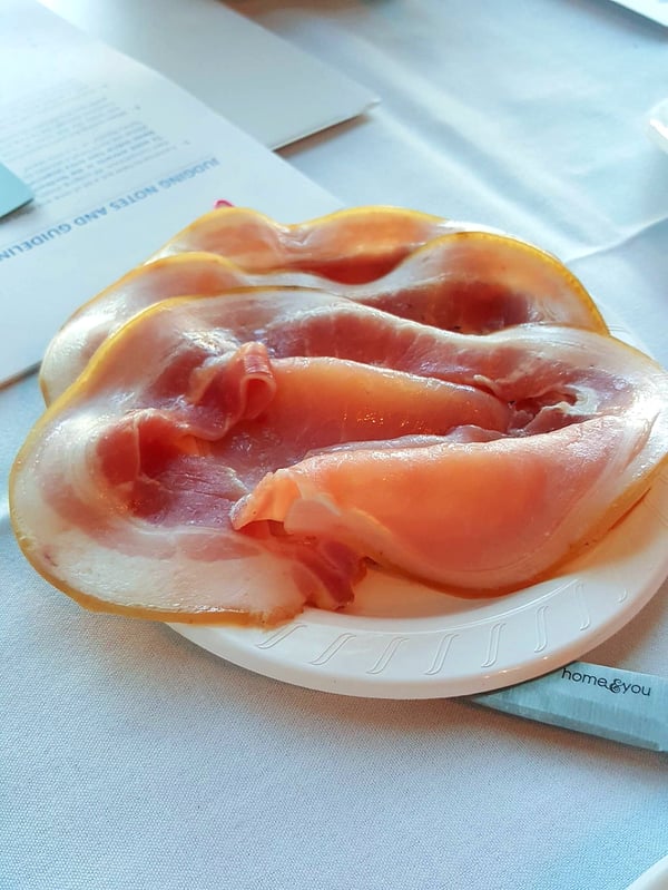 Middle bacon