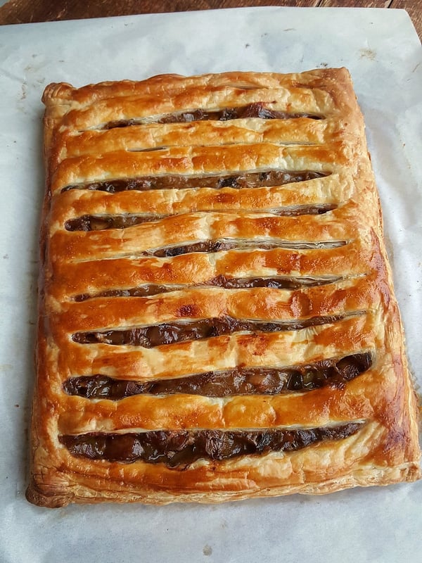 Fancy-pants mushroom pie: Mushroom Jalousie