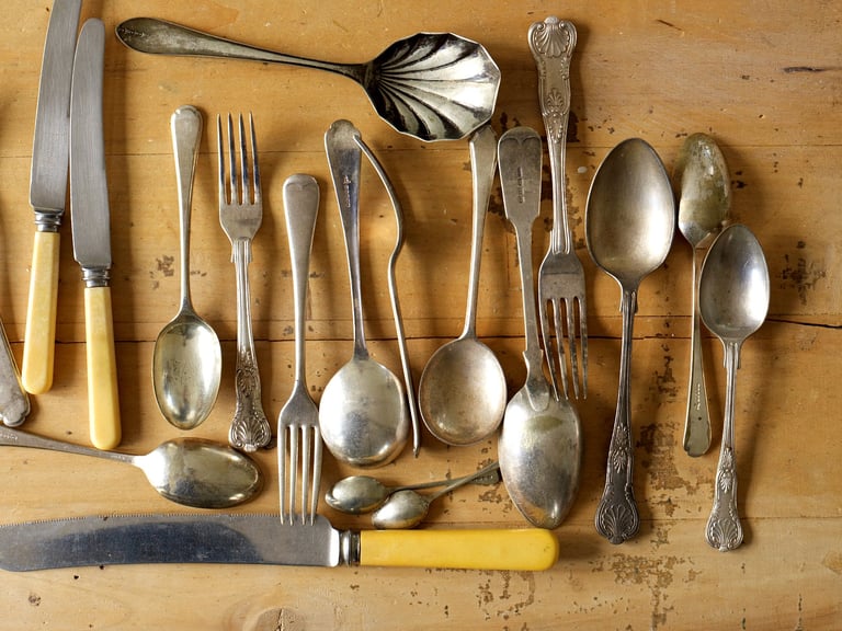 Shared Kitchen old cutlery