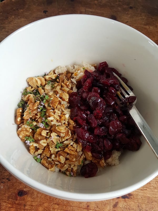 Cranberry & Walnut Stuffing