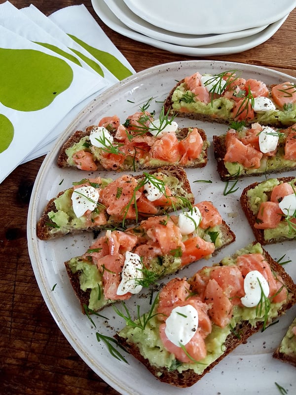 Salmon Crudo With Avocado & Dill