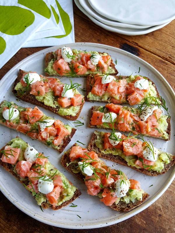 Salmon Crudo With Avocado & Dill