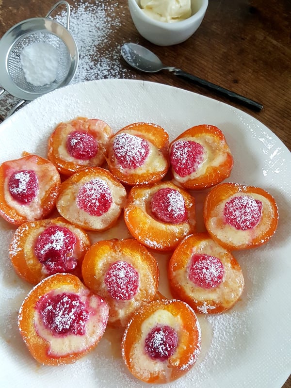 Baked Apricots with Raspberries