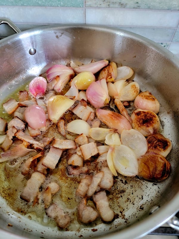 Chicken Breasts with Bacon & Shallots
