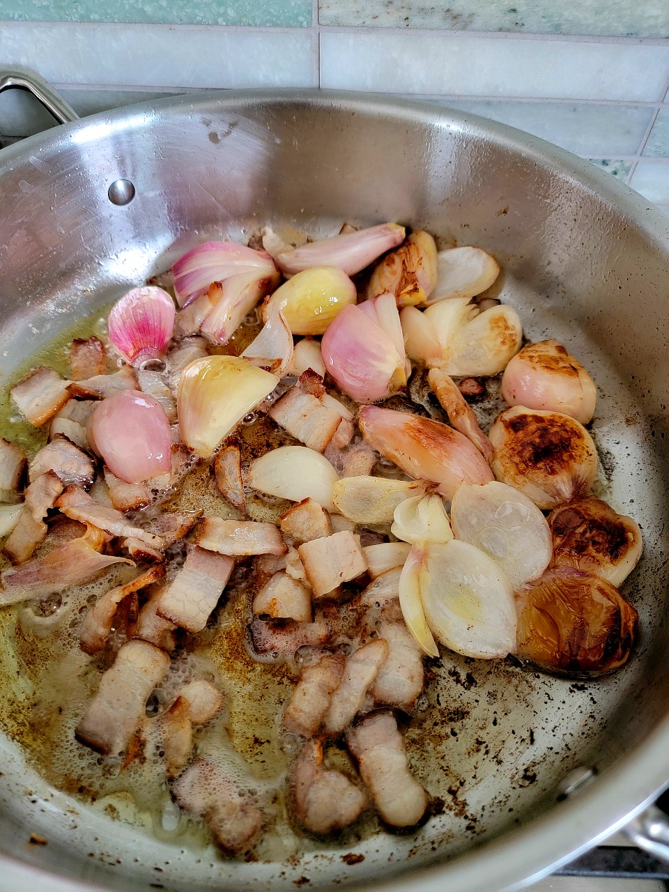 Chicken Breasts with Bacon & Shallots